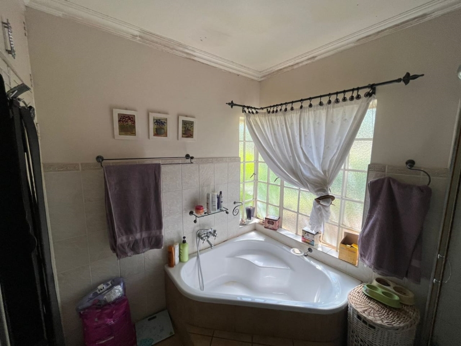 3 Bedroom Property for Sale in Zeerust North West